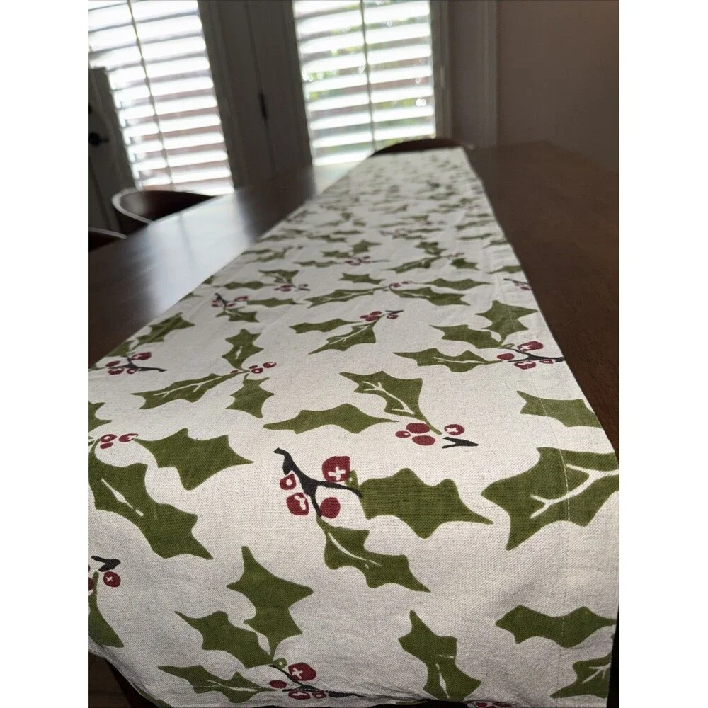 Crate & Barrel Holly Table Runner 14x90 Cotton Linen Christmas Holiday Berries